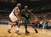 PG中国登录入口-当德国战车横扫东瀛武士，辛杜扛起全队的背后，足球与羽球的意志交响