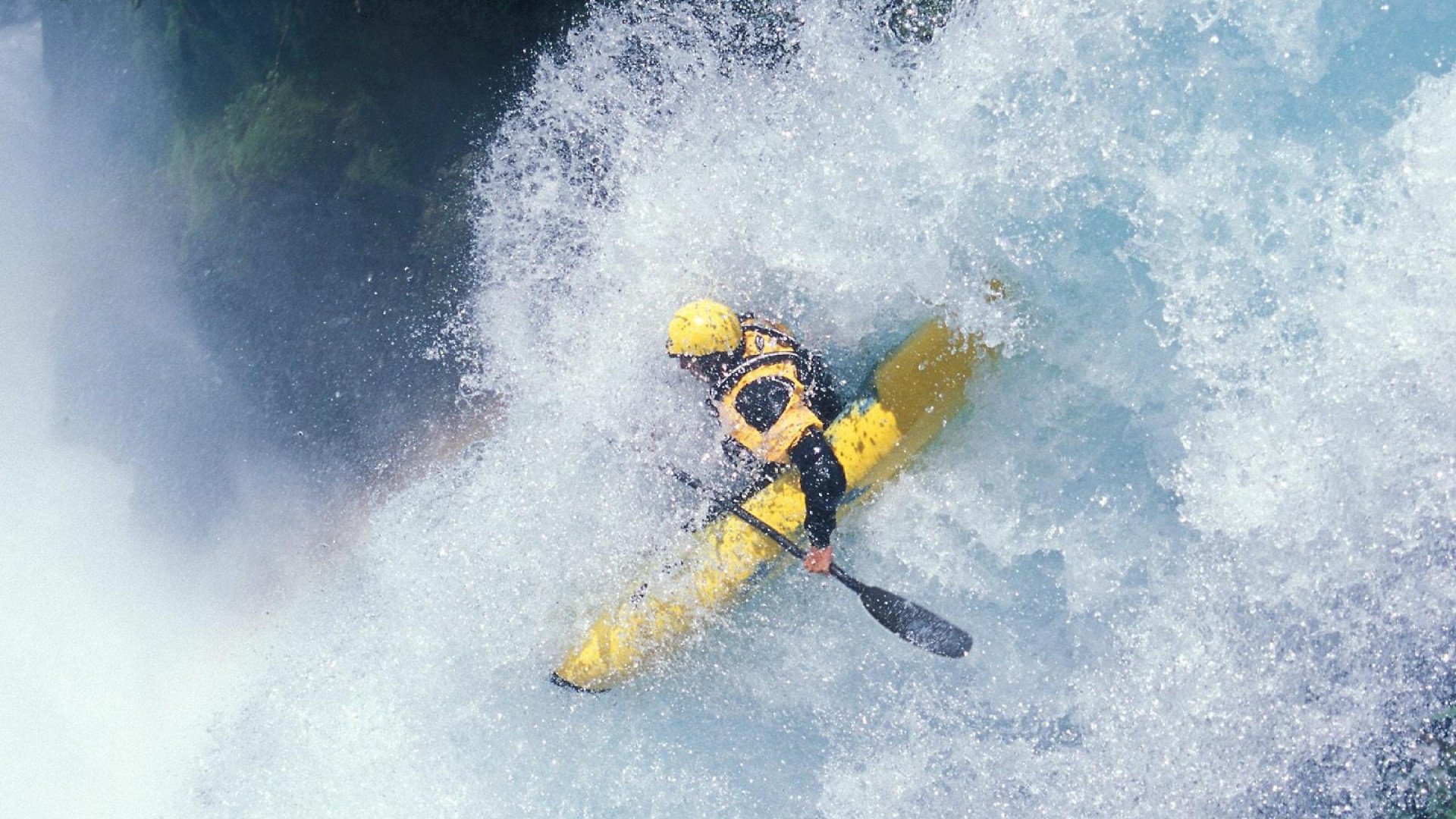 布雷默爆发一锤定音，法国新星助巴黎圣日耳曼争冠战险胜AC米兰